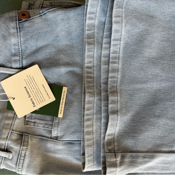 Light Blue Wide-Leg Women Jeans - Picture 3 of 3